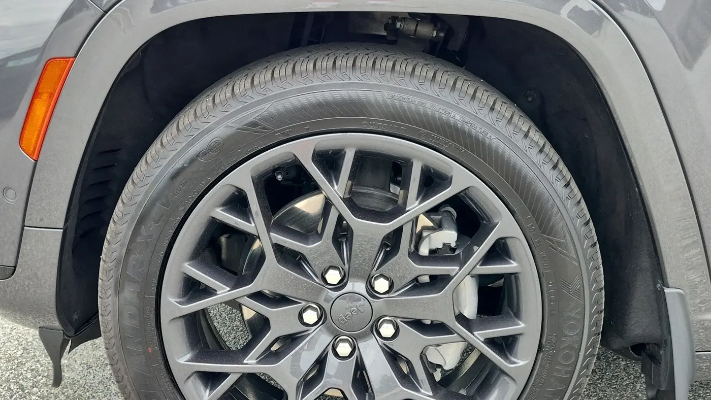 2023 Jeep Grand Cherokee L Summit
