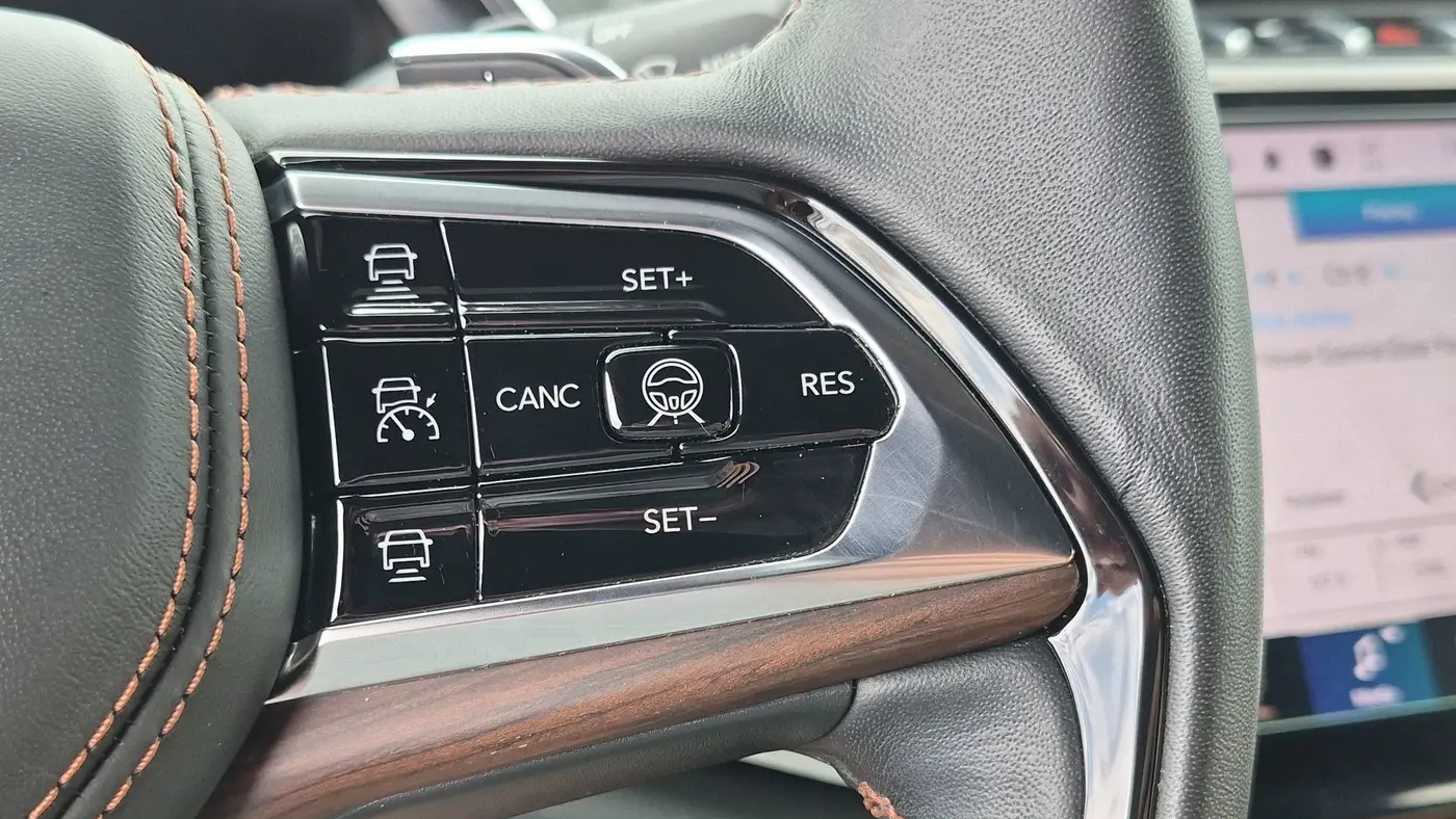 2023 Jeep Grand Cherokee L Summit