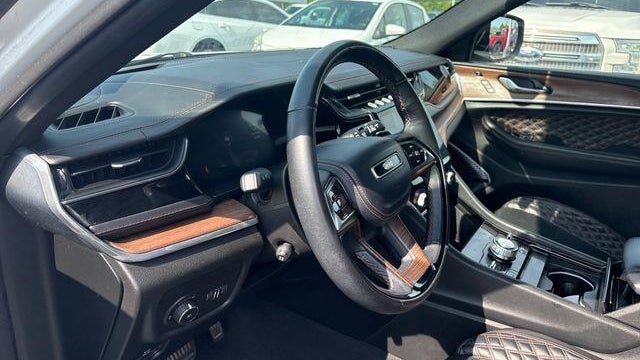 2022 Jeep Grand Cherokee L Summit