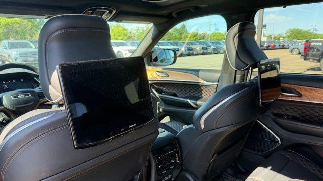2024 Jeep Grand Cherokee L Summit