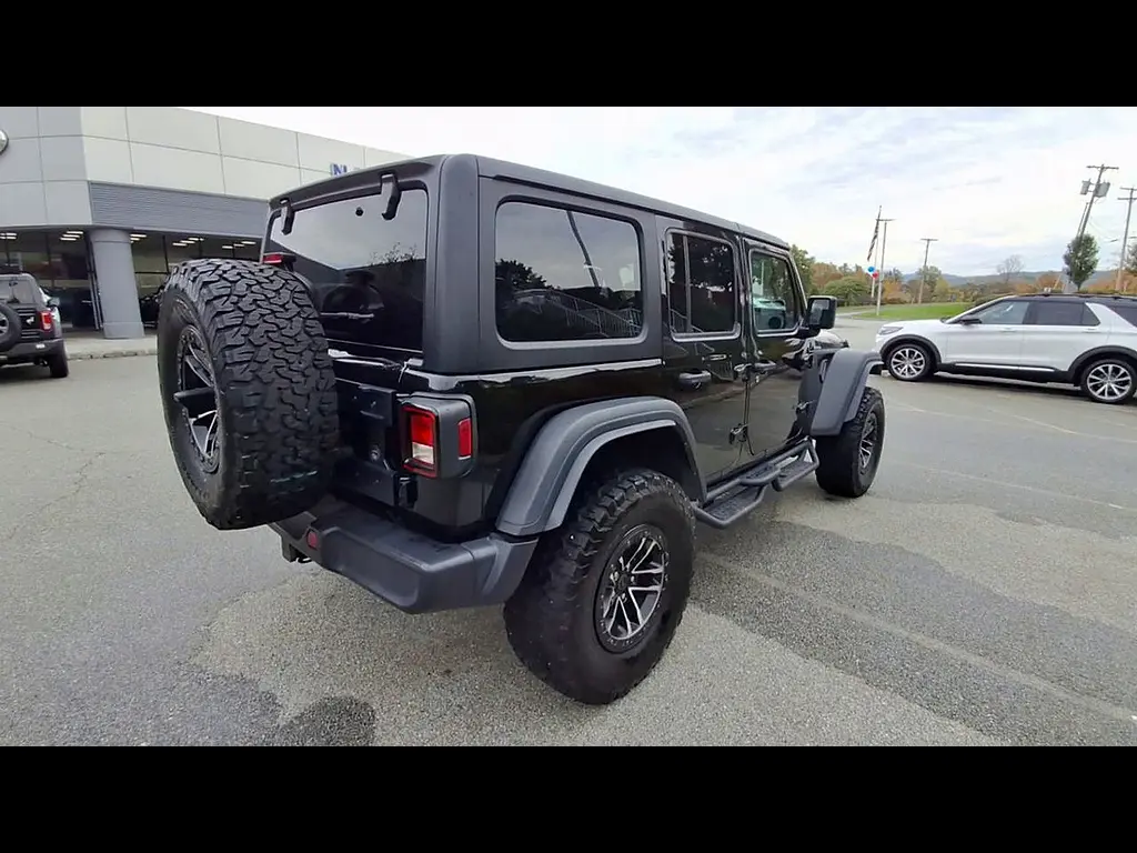 2024 Jeep Wrangler - $39,995
