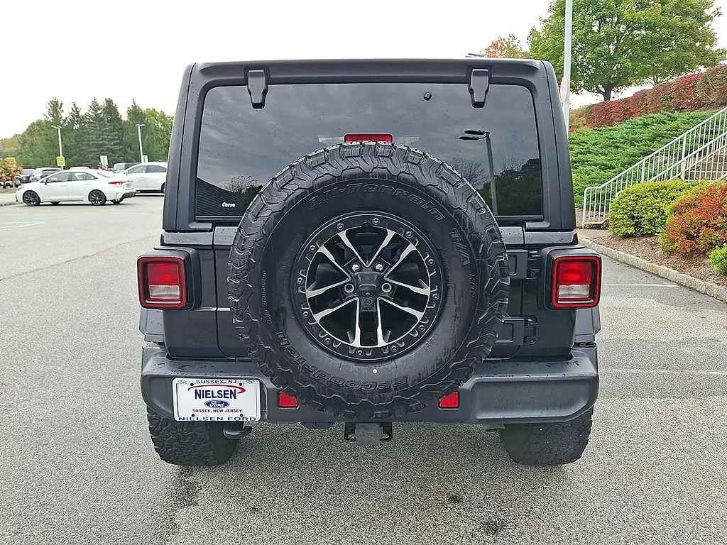2024 Jeep Wrangler - $39,995