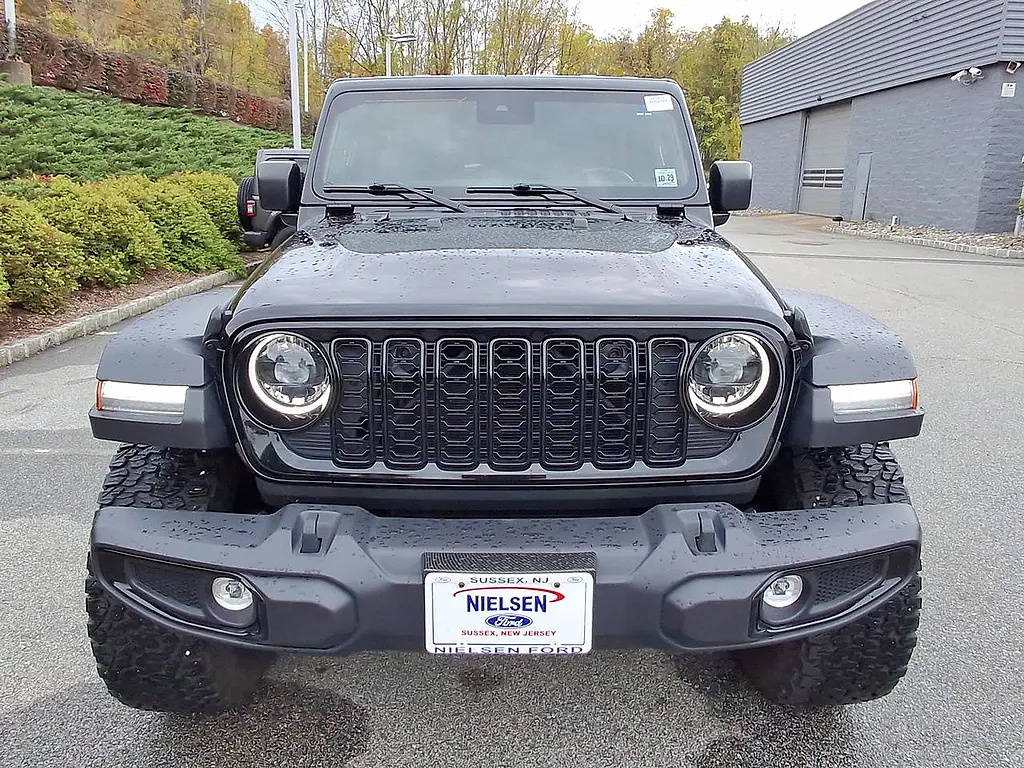 2024 Jeep Wrangler - $39,995