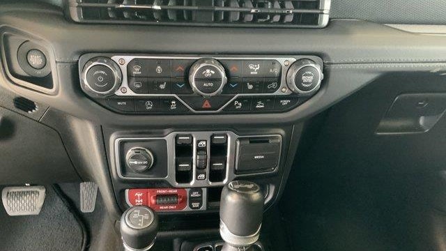 2025 Jeep Wrangler Rubicon X