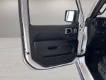 2025 Wrangler Thumbnail 14