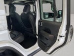 2025 Wrangler Thumbnail 32