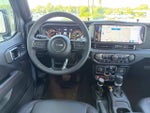 2025 Wrangler Thumbnail 25