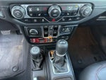 2025 Wrangler Thumbnail 32