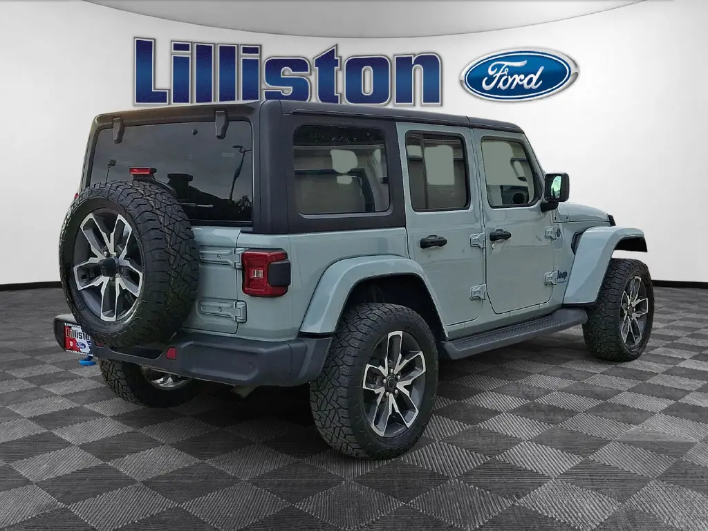 2024 Jeep Wrangler - $25,718