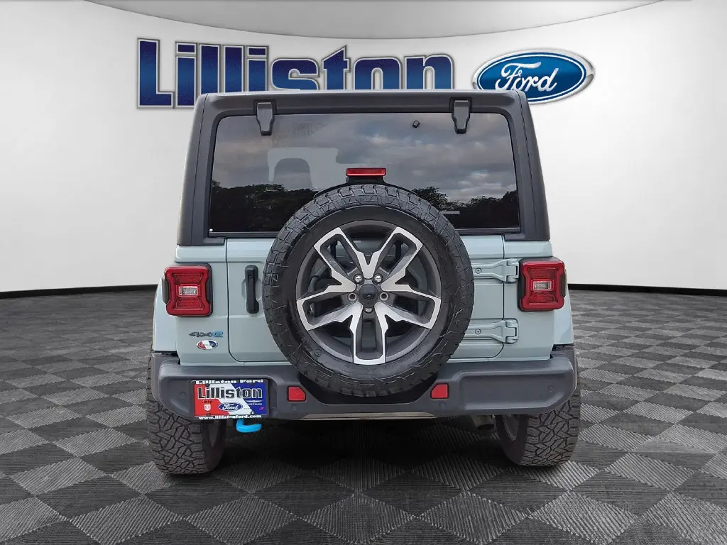 2024 Jeep Wrangler - $25,718