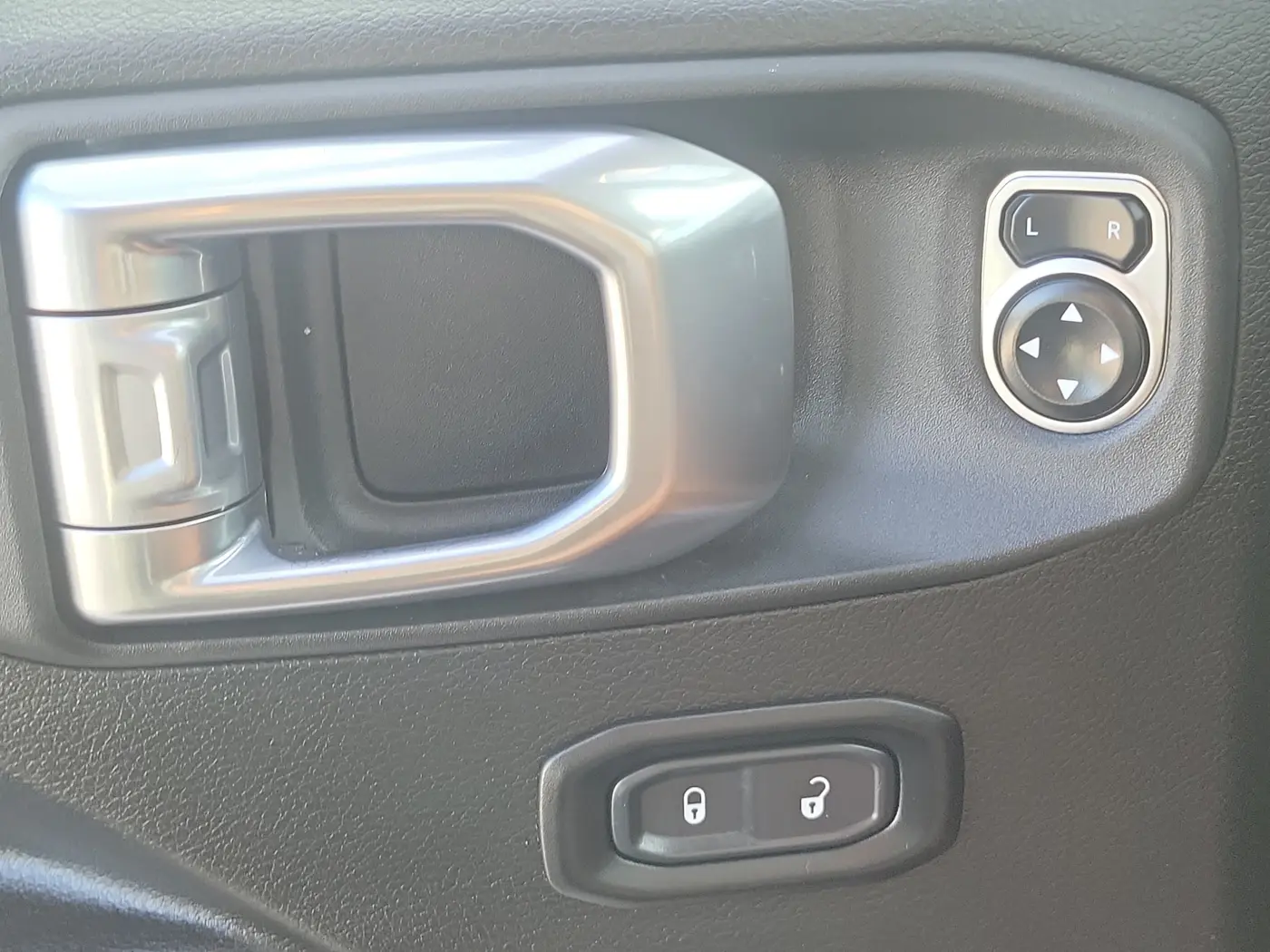 2024 Jeep Wrangler - $25,990