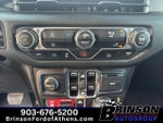 2025 Wrangler Thumbnail 29