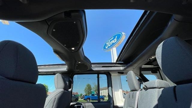 2025 Jeep Wrangler Willys '41 4xe