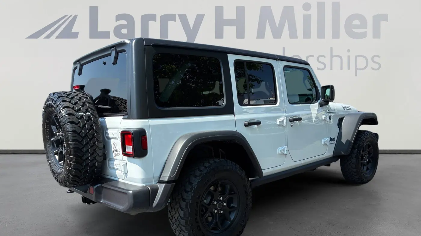 2025 Jeep Wrangler Willys '41 4xe