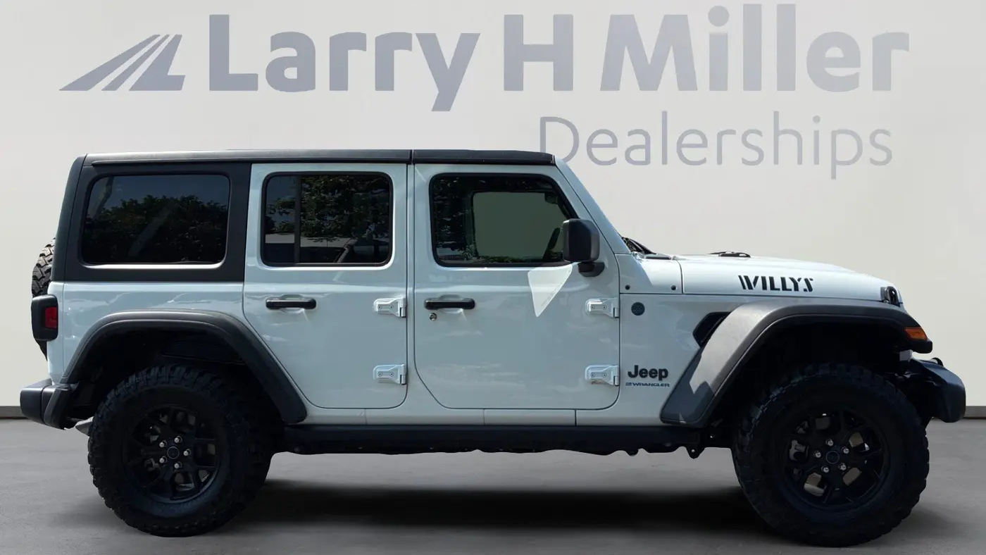 2025 Jeep Wrangler Willys '41 4xe