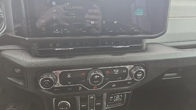 2024 Jeep Wrangler Jeep Beach 4xe