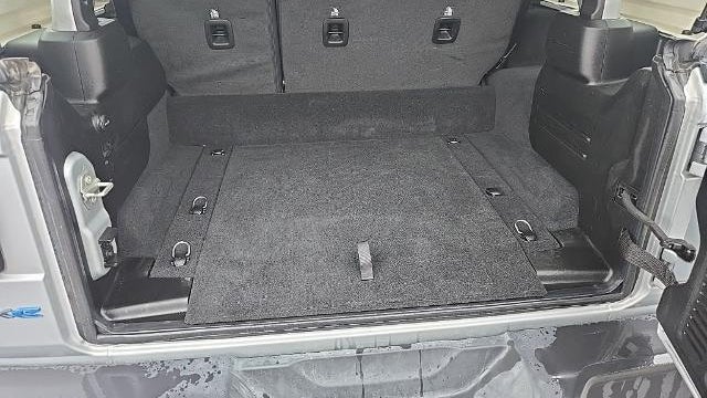 2024 Jeep Wrangler Jeep Beach 4xe