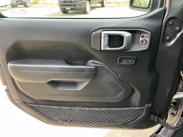 2024 Jeep Wrangler - $27,995