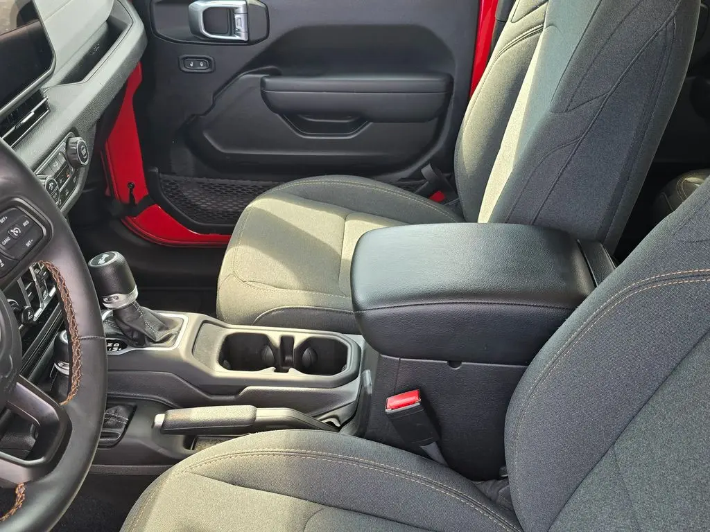 2024 Jeep Wrangler - $24,899