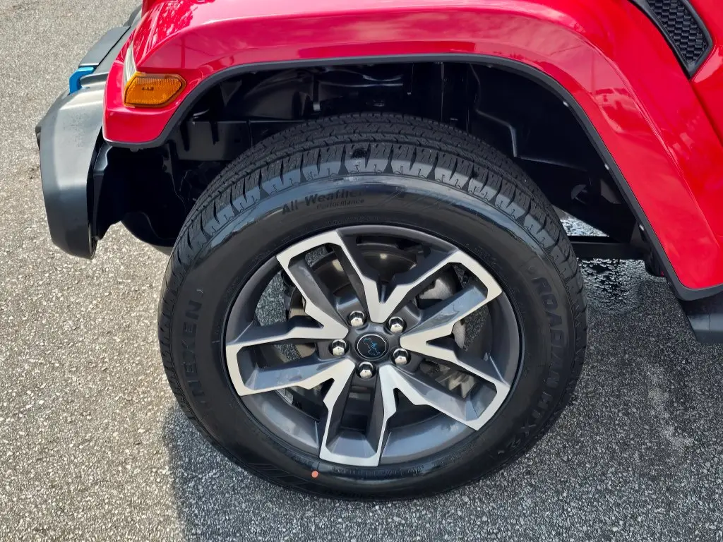 2024 Jeep Wrangler - $24,899
