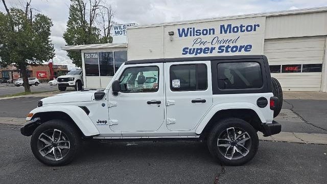 2024 Jeep Wrangler Willys 4xe