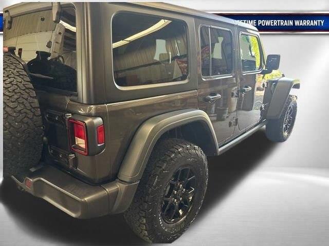 2024 Jeep Wrangler - $32,595
