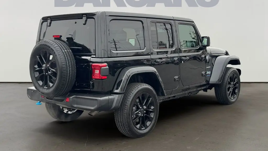 2024 Jeep Wrangler Sahara 4xe