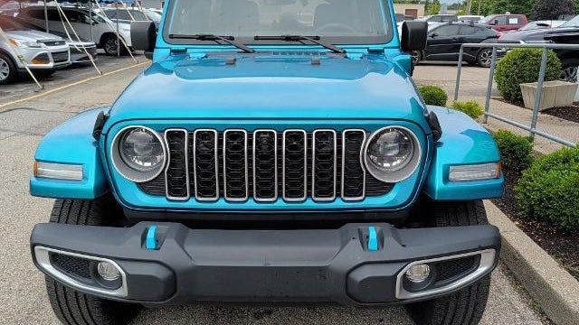 2024 Jeep Wrangler Sahara 4xe
