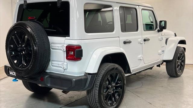 2024 Jeep Wrangler Sahara 4xe
