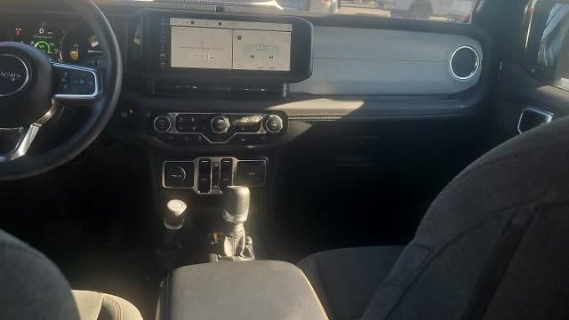 2024 Jeep Wrangler Sahara 4xe