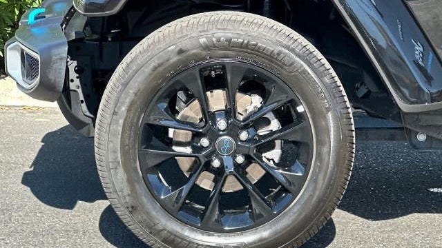 2024 Jeep Wrangler Sahara 4xe