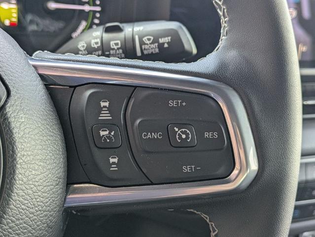 2025 Jeep Wrangler - $33,378