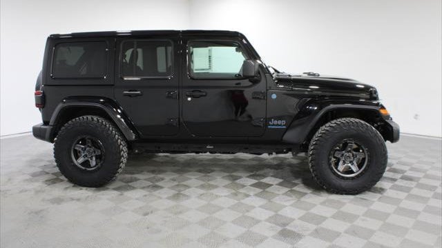 2025 Jeep Wrangler Sahara 4xe