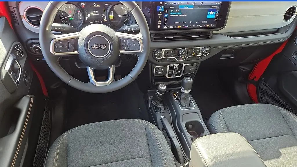 2025 Jeep Wrangler Sahara 4xe
