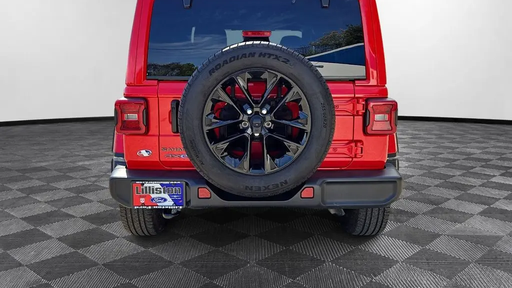 2025 Jeep Wrangler Sahara 4xe