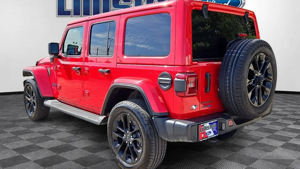 2025 Jeep Wrangler Sahara 4xe