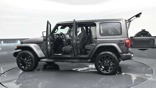 2025 Jeep Wrangler Sahara 4xe