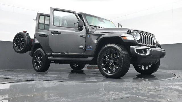 2025 Jeep Wrangler Sahara 4xe
