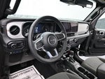 2025 Wrangler Thumbnail 13