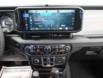 2025 Wrangler Thumbnail 15