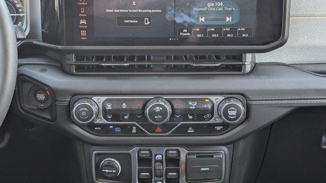 2025 Jeep Wrangler Sahara 4xe