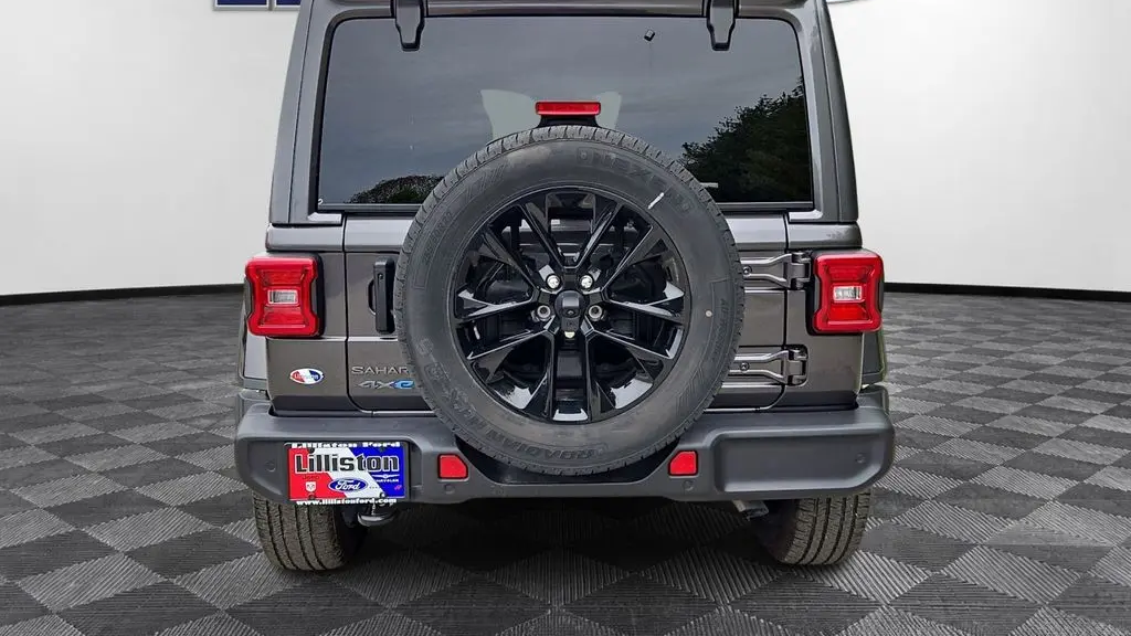 2025 Jeep Wrangler Sahara 4xe