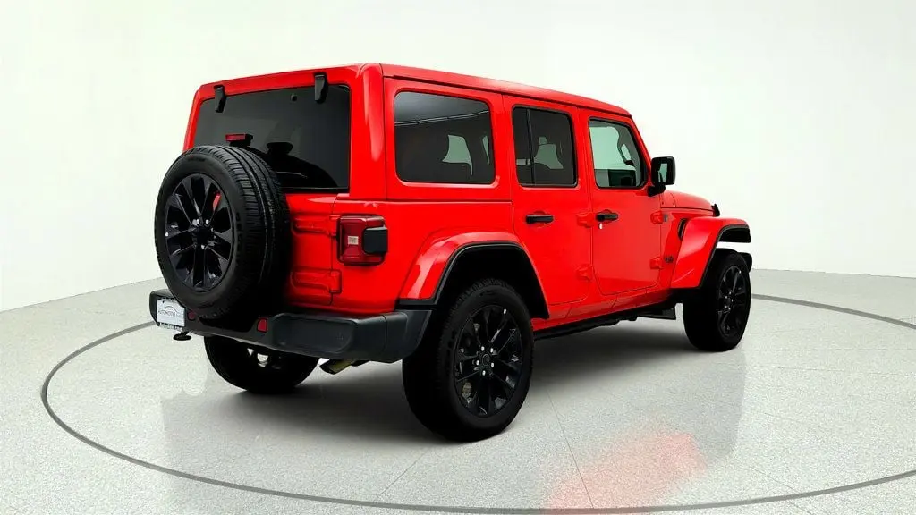 2025 Jeep Wrangler - $28,595