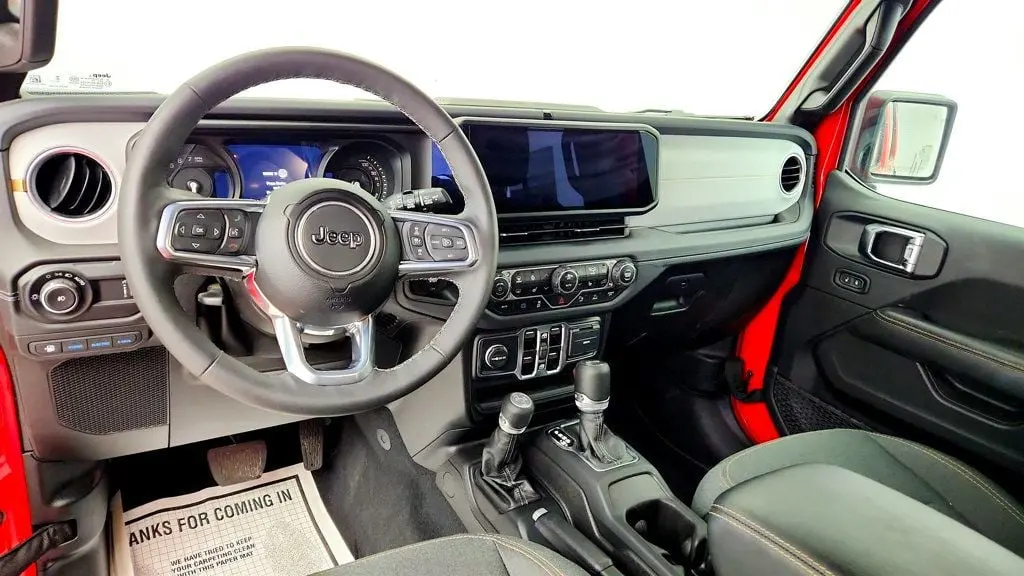 2025 Jeep Wrangler - $28,595