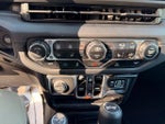 2025 Wrangler Thumbnail 19