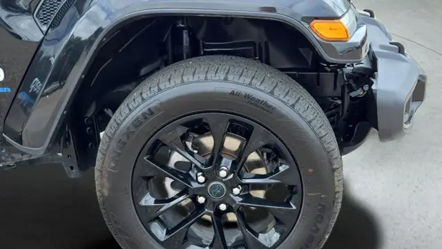 2024 Jeep Wrangler Sahara 4xe