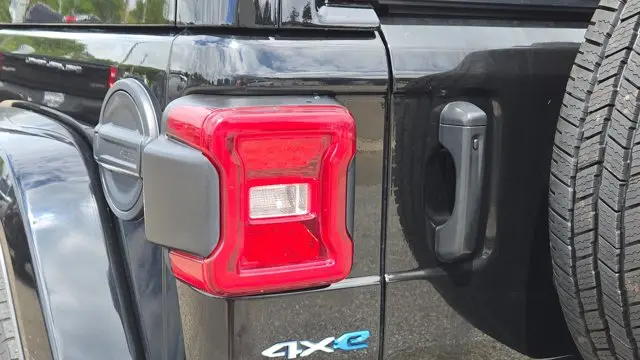 2024 Jeep Wrangler Sahara 4xe