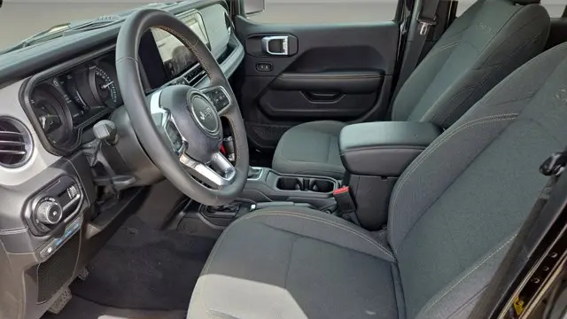 2024 Jeep Wrangler Sahara 4xe