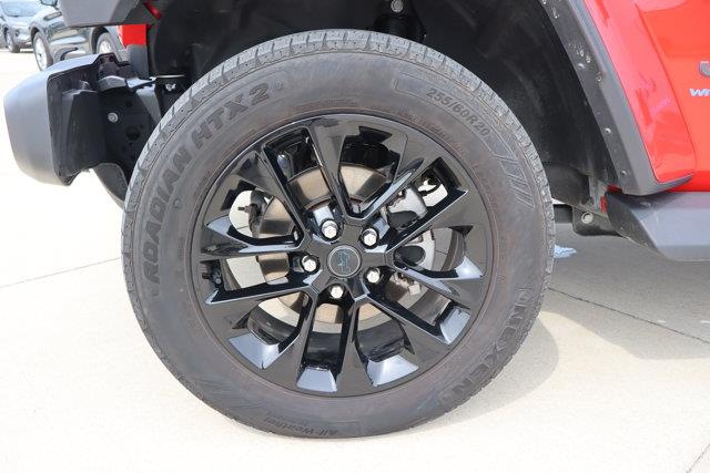 2025 Jeep Wrangler - $33,990