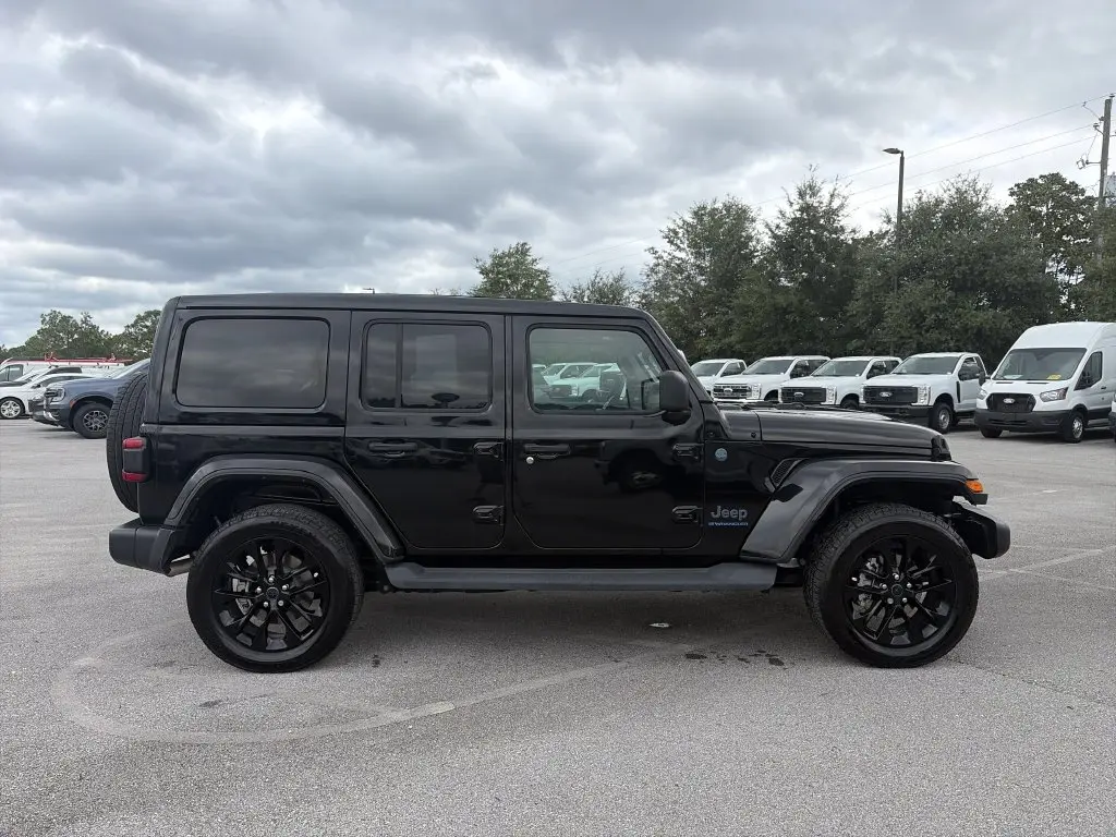 2025 Jeep Wrangler - $33,710